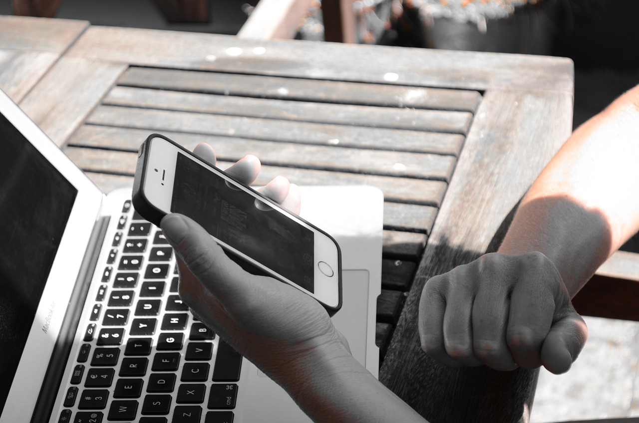 蘋(píng)果4s水貨最新報(bào)價(jià)深度解析及購(gòu)買(mǎi)建議，市場(chǎng)走勢(shì)與選擇指南