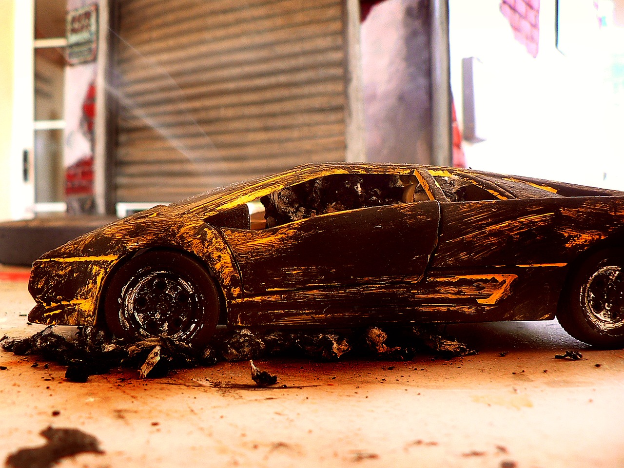 上海最新交通事故引發(fā)關(guān)注，城市交通安全面臨嚴峻挑戰(zhàn)