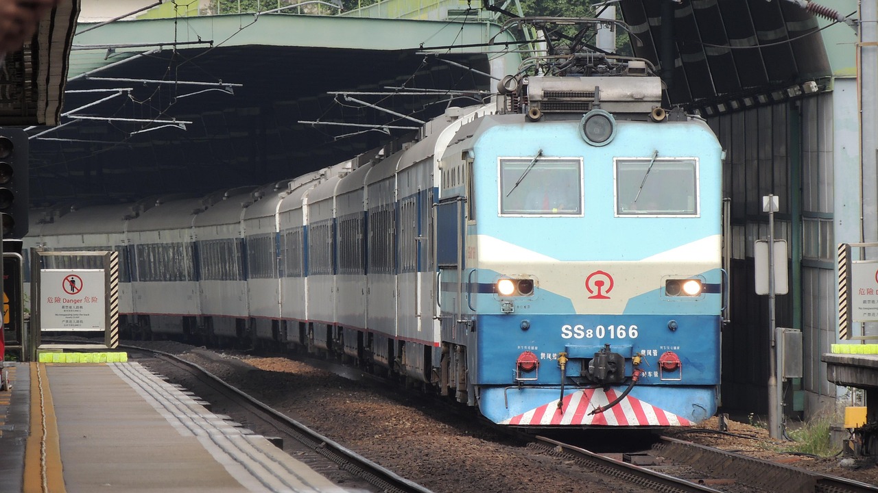 五菱燃油觀(guān)光車(chē)最新款，現代都市便捷與舒適的探索之旅