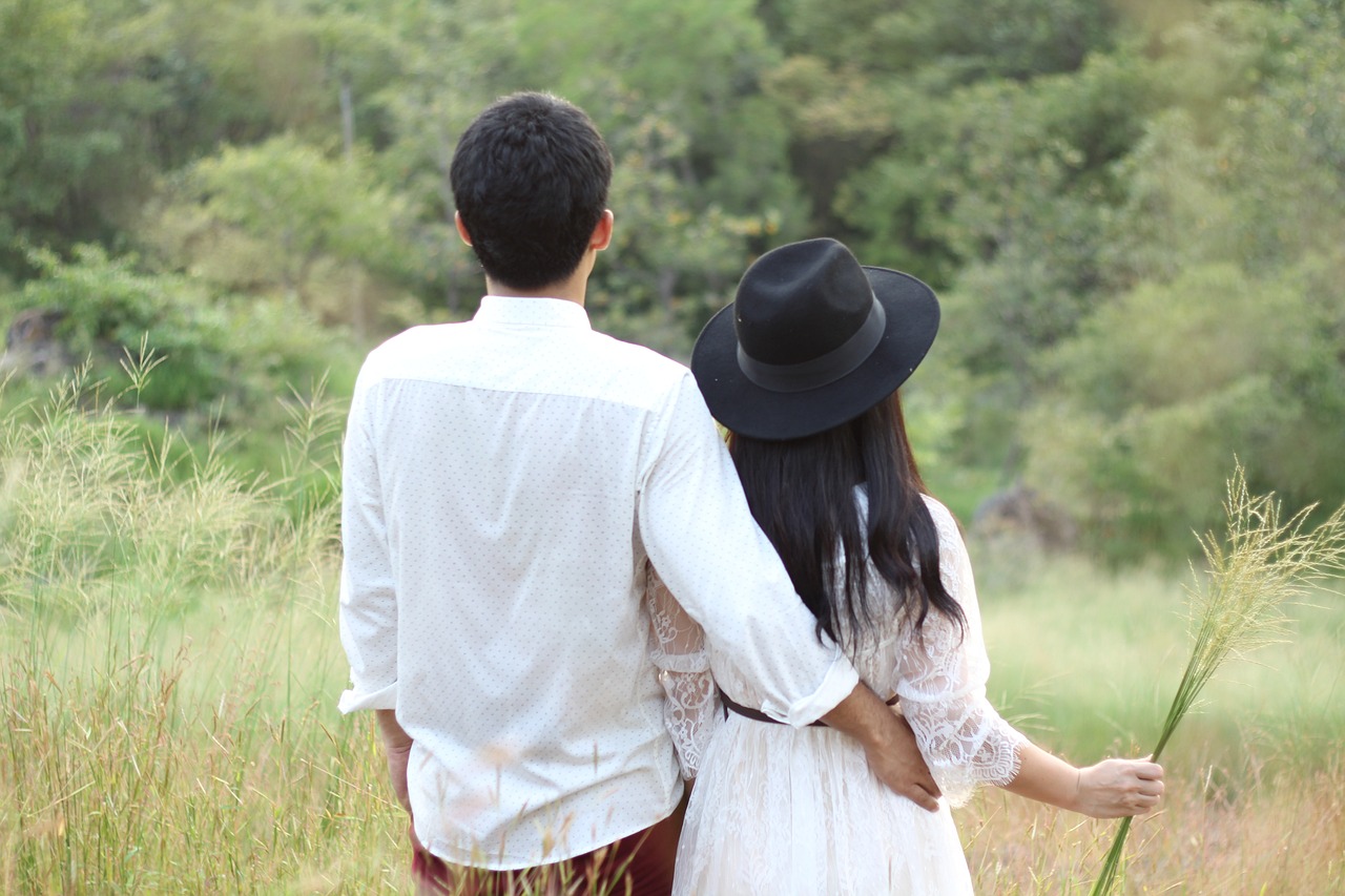 最新章節(jié)揭秘，我的23歲美女房東的故事