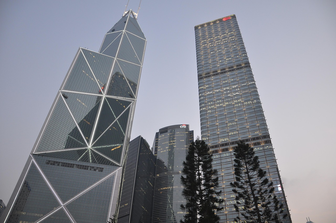 深度解讀香港現狀及其未來(lái)發(fā)展，一起打亂港最新一期