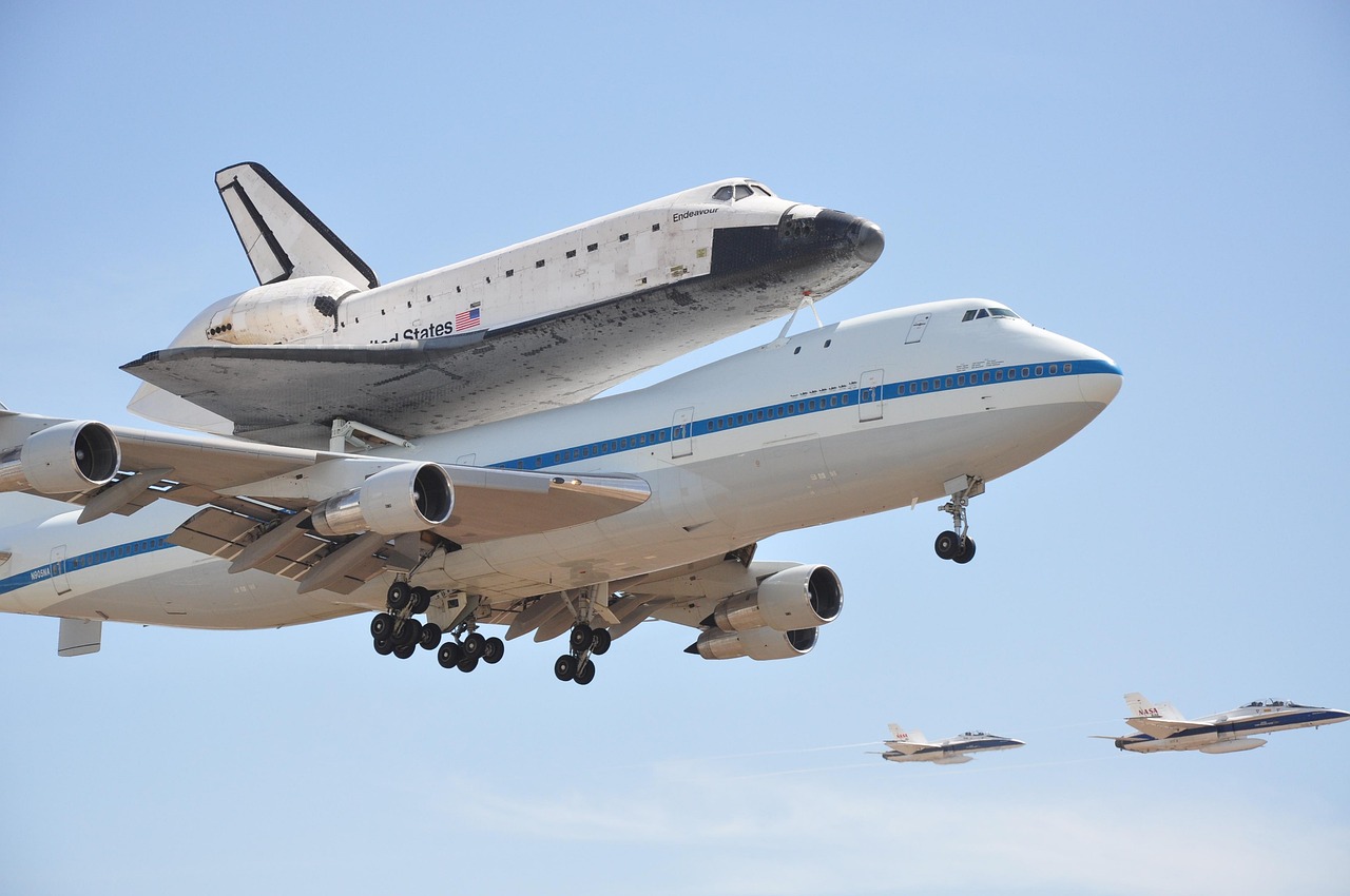 探索航空技術(shù)革新，最新飛機與未來(lái)展望